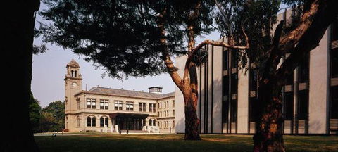 Albert Park Hotel - Sunshine Coast Guide 2