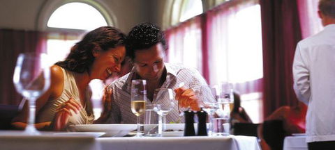Albert Park Hotel - Sunshine Coast Guide 3