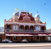The York Hotel - Sunshine Coast Guide