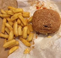 Botanic Chickens - Sunshine Coast Guide