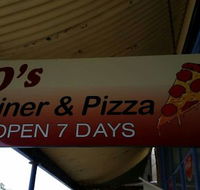 JD's Diner  Pizza - Sunshine Coast Guide