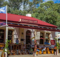 Wozza's Vault Cafe - Sunshine Coast Guide