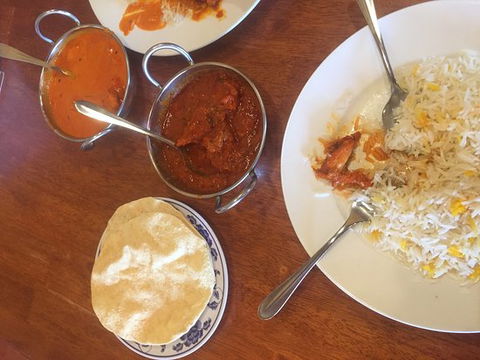 Ali's Asian Cafe - Sunshine Coast Guide 0
