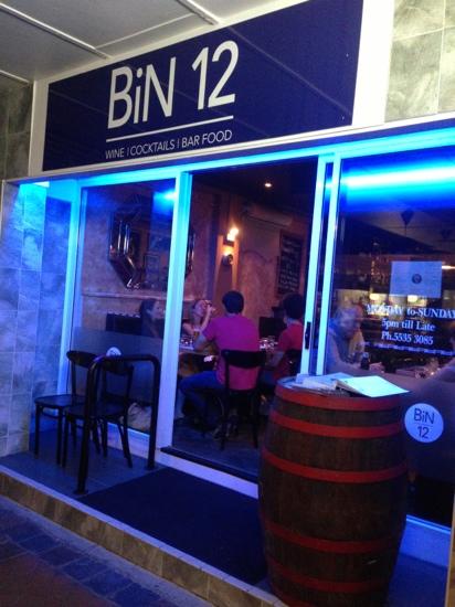 Bin 12 - Sunshine Coast Guide 4