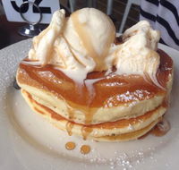 Pancakes in Paradise - Sunshine Coast Guide