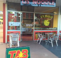 Li's Noodles - Sunshine Coast Guide