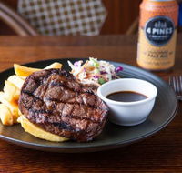 Pineapple Hotel - Sunshine Coast Guide