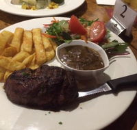 Royal Hotel - Sunshine Coast Guide