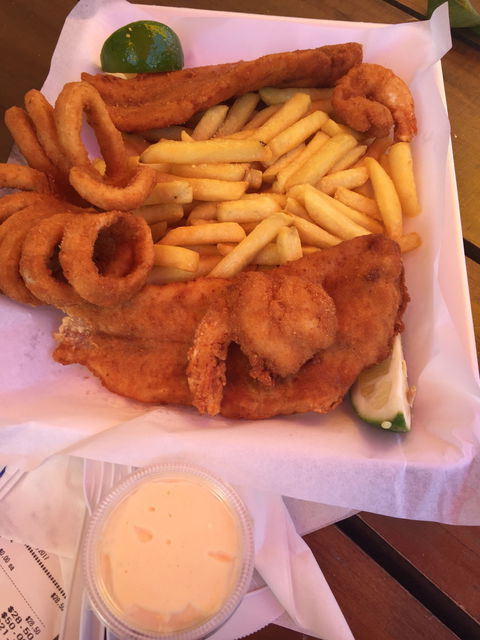 Saviges Seafood - Sunshine Coast Guide 2