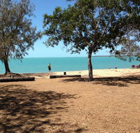 Crabpot Bar - Sunshine Coast Guide