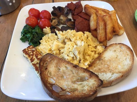 Zaatar On West - Sunshine Coast Guide 0