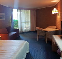 The John Hunter Motel - Sunshine Coast Guide