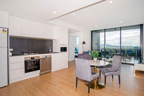 Arise Brisbane One - Sunshine Coast Guide 10