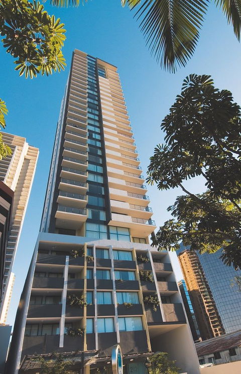 Oaks 212 Margaret - Sunshine Coast Guide 0