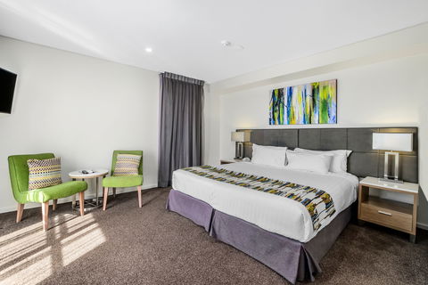 Metro Hotel Perth, South Perth - Sunshine Coast Guide 9