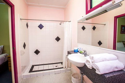 Darra Motel And Conference Centre - Sunshine Coast Guide 9