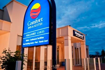 Nagambie Waterfront Motel - Sunshine Coast Guide 0