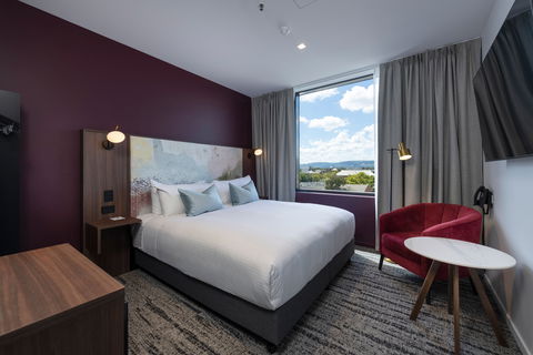 TRYP by Wyndham Pulteney Street - Sunshine Coast Guide 6