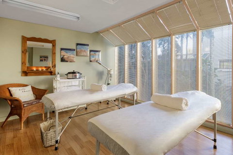 Club Wyndham Coffs Harbour-Trademark Col - Sunshine Coast Guide 16