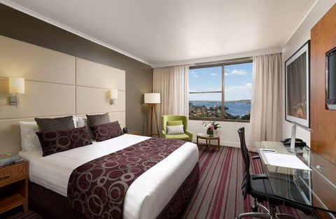 The Miller Hotel - Sunshine Coast Guide 2
