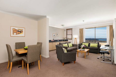 The Miller Hotel - Sunshine Coast Guide 9