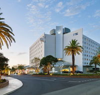 Crown Promenade Perth - Sunshine Coast Guide