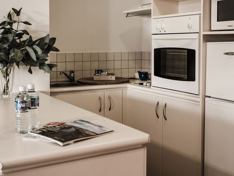 Salamanca Suites - Sunshine Coast Guide 3