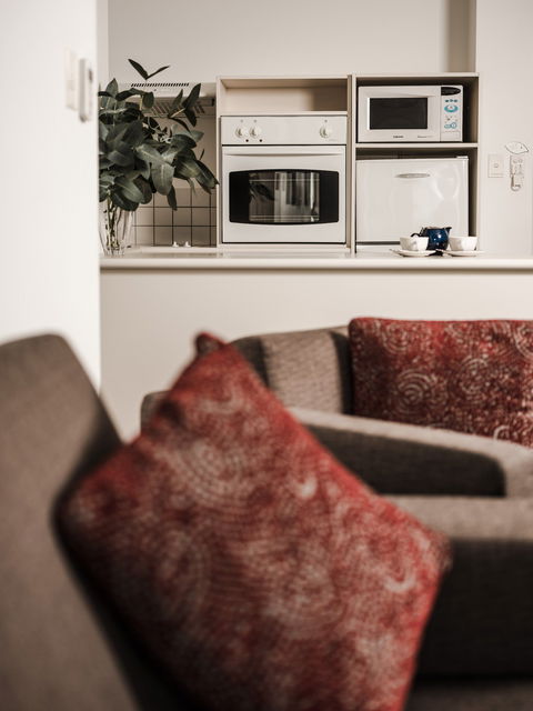 Salamanca Suites - Sunshine Coast Guide 4