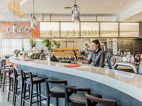 PARKROYAL Melbourne Airport - Sunshine Coast Guide 11