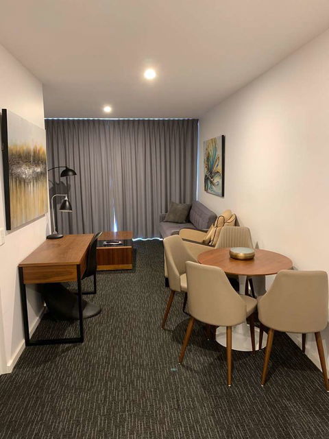 Adelaide Dress Circle Apartments - Sunshine Coast Guide 11