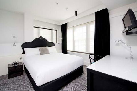 Peppers Gallery Hotel, Canberra - Sunshine Coast Guide 4