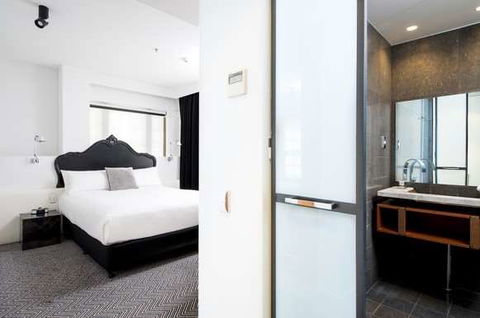 Peppers Gallery Hotel, Canberra - Sunshine Coast Guide 6