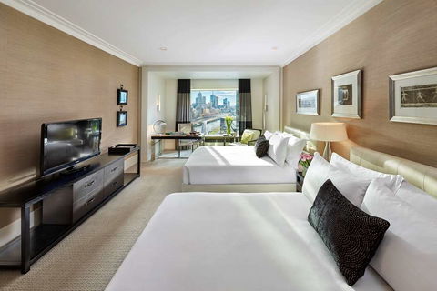 Crown Towers Melbourne - Sunshine Coast Guide 5