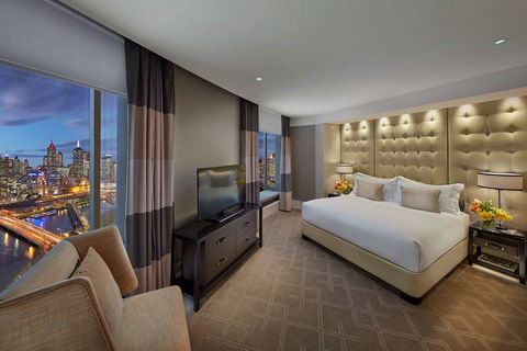 Crown Towers Melbourne - Sunshine Coast Guide 12
