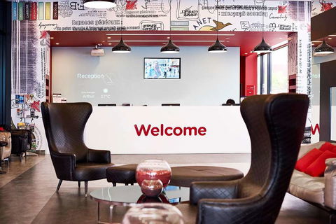 Essence Hotel Carlton - Sunshine Coast Guide 3