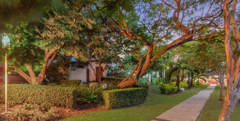 The Airport International Motel - Sunshine Coast Guide 1