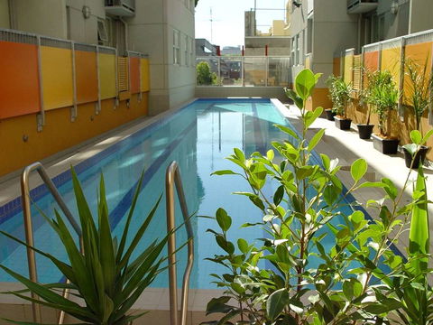Arrow On Swanston - Sunshine Coast Guide 9