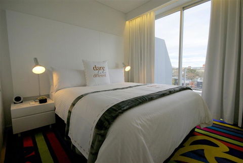 Adge Apartment Hotel - Sunshine Coast Guide 6