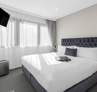 Meriton Suites Kent Street - Sunshine Coast Guide