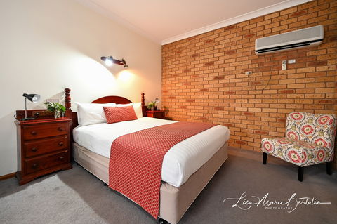 Narrandera Club Motor Inn - Sunshine Coast Guide 1