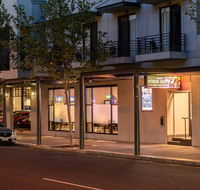 Mawson Lakes Hotel - Sunshine Coast Guide