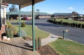 Kentish Hills Retreat - Sunshine Coast Guide 0