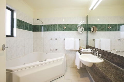 Gateway On Monash - Sunshine Coast Guide 1