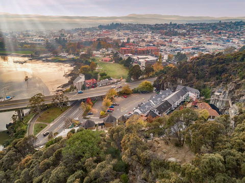 Leisure Inn Penny Royal Hotel & Apts - Sunshine Coast Guide 1