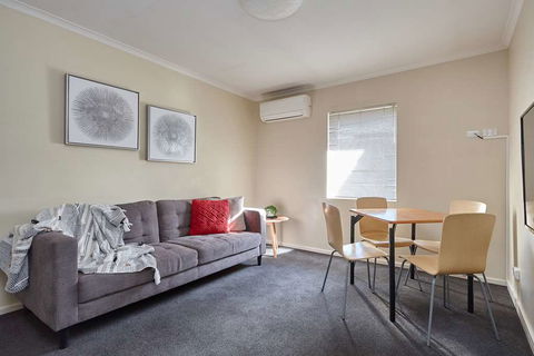 Elphin Villas - Sunshine Coast Guide 1