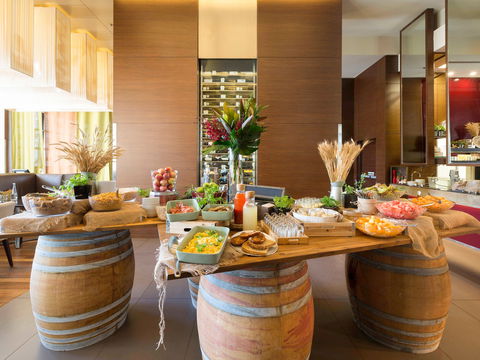 Pullman Hotel At Sydney Olympic Park - Sunshine Coast Guide 1