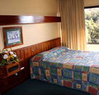 Village Family Motor Inn - Sunshine Coast Guide