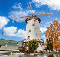 Leisure Inn Penny Royal Hotel  Apts - Sunshine Coast Guide