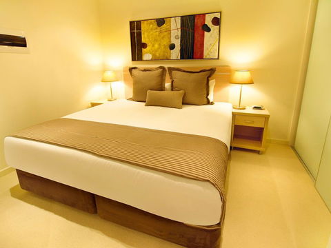 iStay Precinct - Sunshine Coast Guide 1