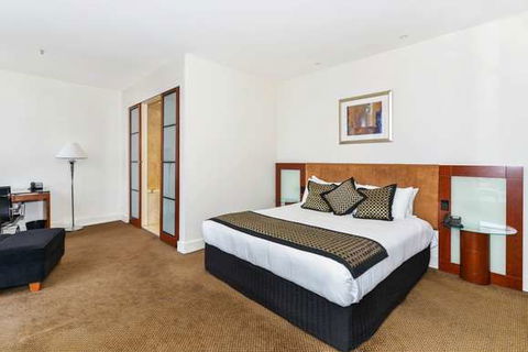 Peppers Waymouth Hotel - Sunshine Coast Guide 1